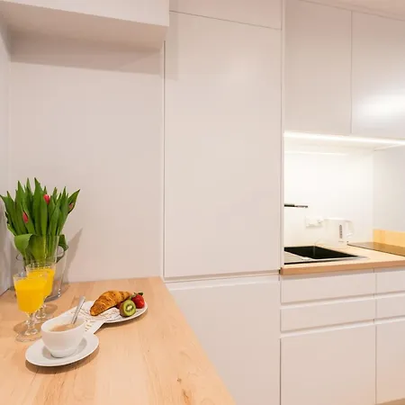 Q17 Rynek Апартаменты Вроцлав